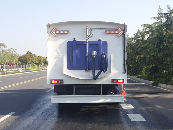 東風天錦洗掃車