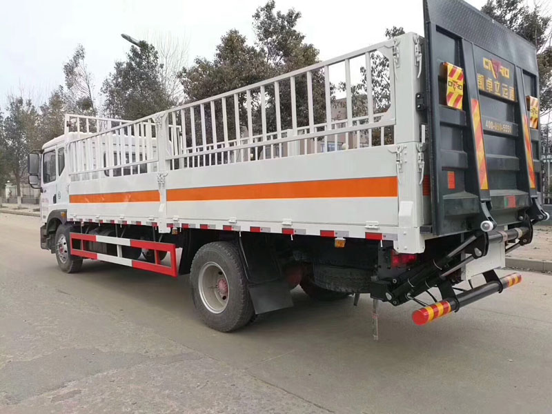 東風6.2米(10.8噸)氣瓶車