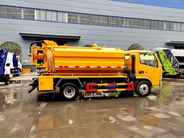 東風(fēng)D6多利卡2水4塵 6方清洗吸污車(國六)