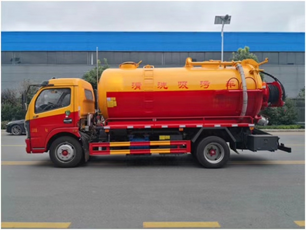 大多利卡8方 清洗吸污車(一體罐) 國(guó)六