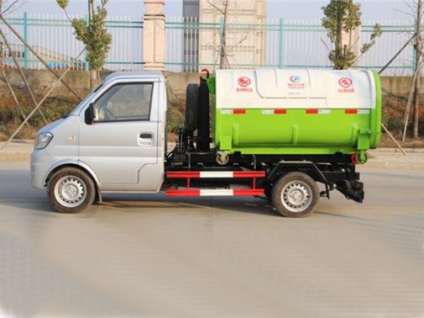 東風小康國六3方車廂可卸（鉤臂）式垃圾車