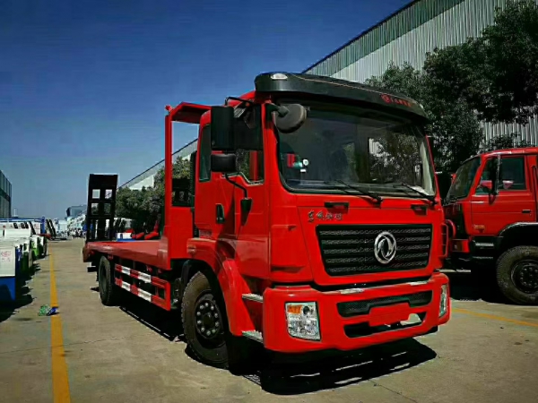 國(guó)六東風(fēng)錦程平板拖車