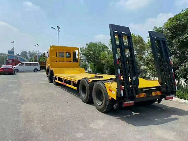 (國五)程力前四后八凹板平板拖車