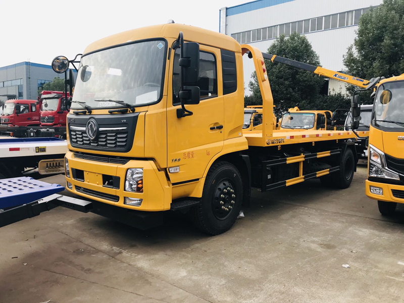 東風(fēng)天錦10噸平板清障車(chē)