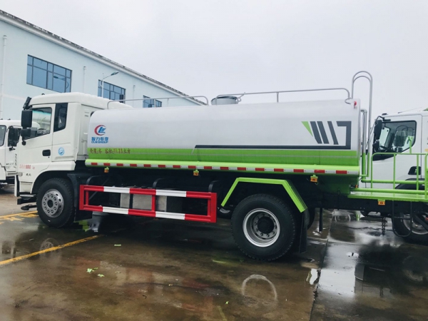 大運(yùn)14噸綠化灑水車