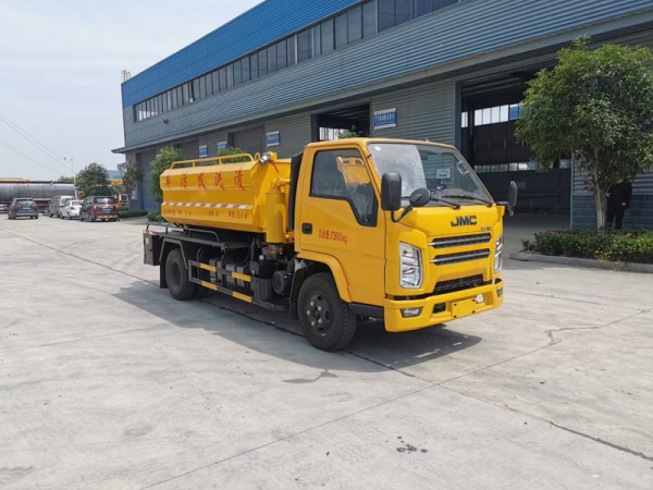 江鈴順達5方清洗吸污車，地下室專用